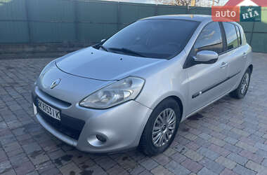 Хэтчбек Renault Clio 2011 в Дубно