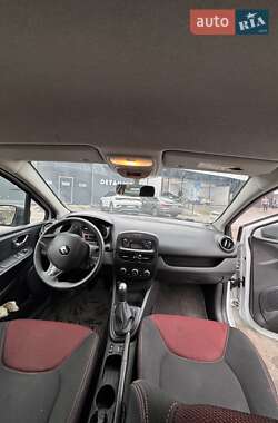 Хэтчбек Renault Clio 2013 в 