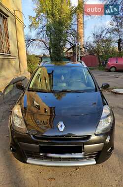 Универсал Renault Clio 2010 в 