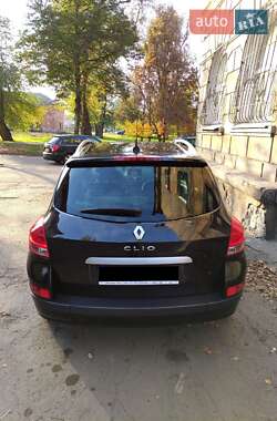 Универсал Renault Clio 2010 в 