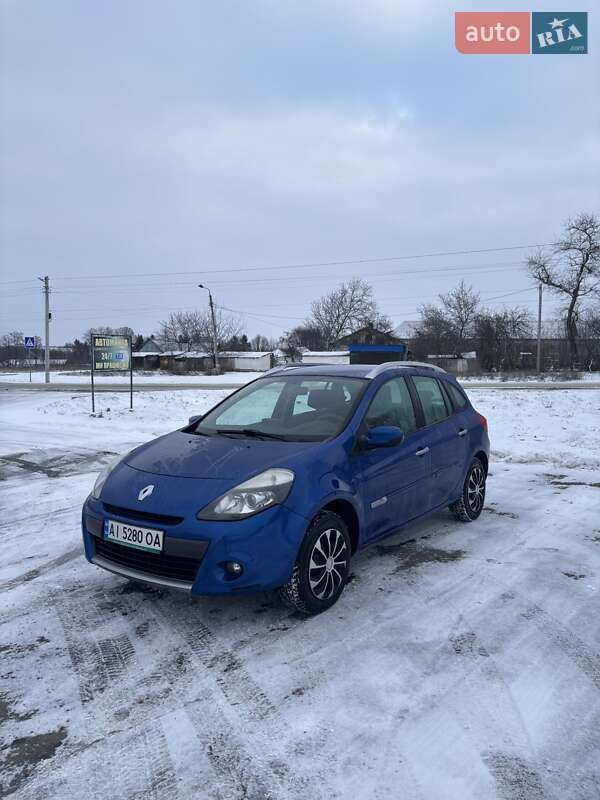 Универсал Renault Clio 2010 в 