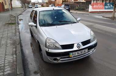 Седан Renault Clio 2006 в Хусте