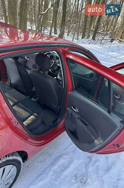 Хэтчбек Renault Clio 2008 в 