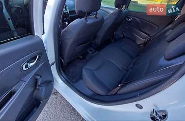 Хетчбек Renault Clio 2015 в 