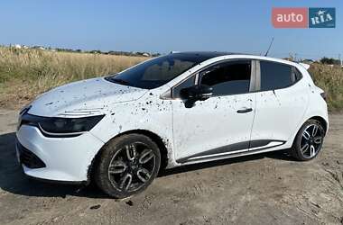Хетчбек Renault Clio 2015 в 
