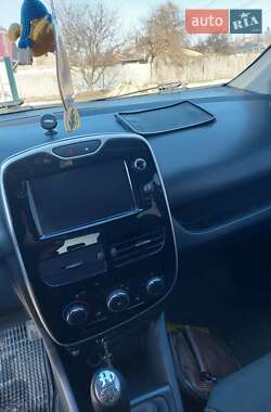 Хэтчбек Renault Clio 2013 в 