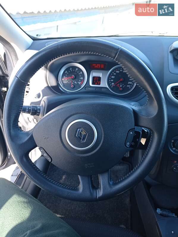 Хэтчбек Renault Clio 2006 в Виннице