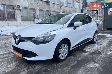 Хетчбек Renault Clio 2015 в Сумах