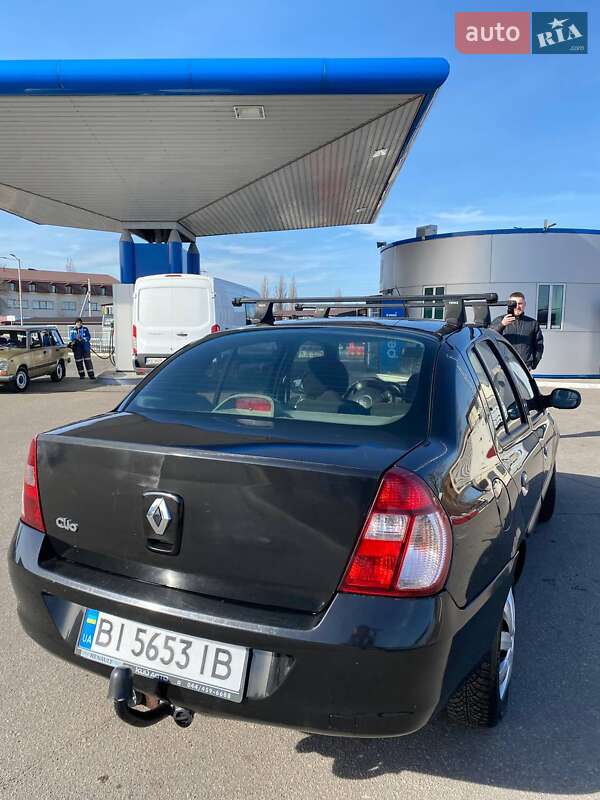 Седан Renault Clio 2006 в Кременчуге