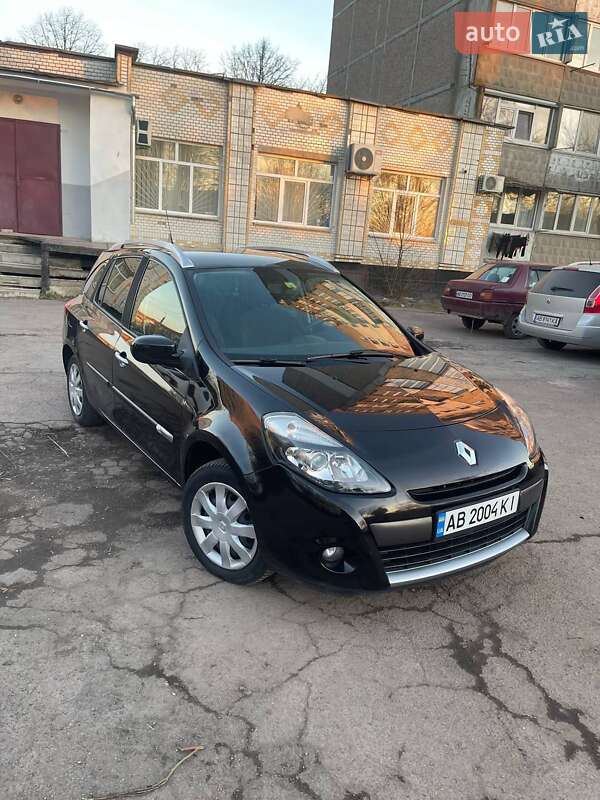 Универсал Renault Clio 2010 в 