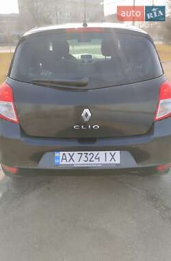 Хэтчбек Renault Clio 2009 в Днепре