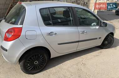 Хэтчбек Renault Clio 2007 в Киеве