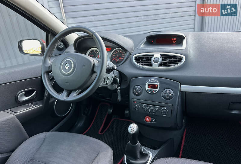 Універсал Renault Clio 2008 в Кропивницькому