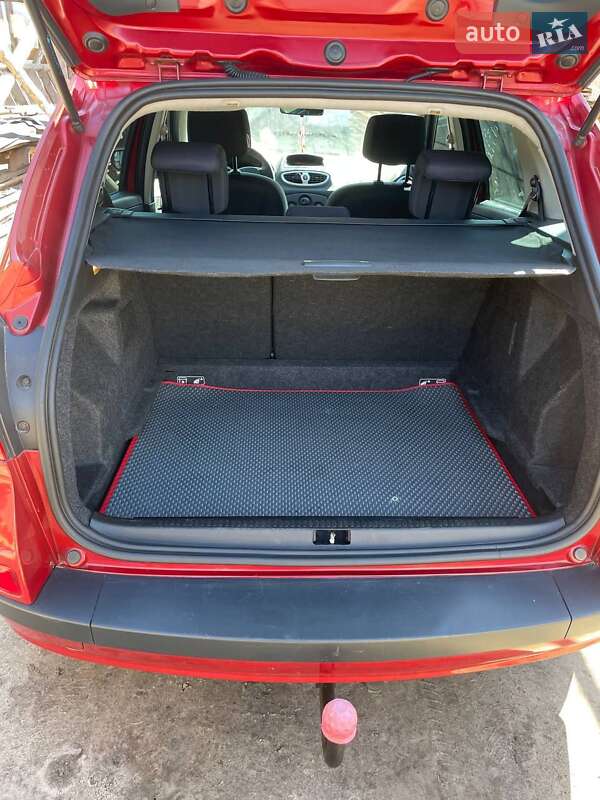 Универсал Renault Clio 2008 в Лебедине