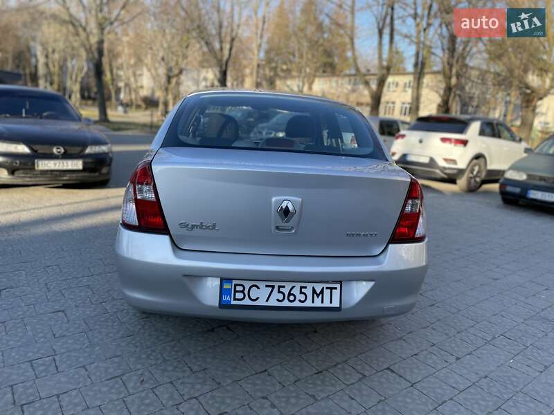 Седан Renault Clio 2008 в Золочеве