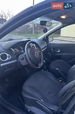 Универсал Renault Clio 2007 в 