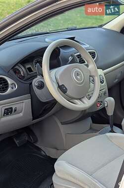 Хэтчбек Renault Clio 2008 в 