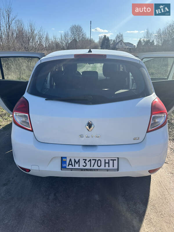 Хэтчбек Renault Clio 2012 в Овруче