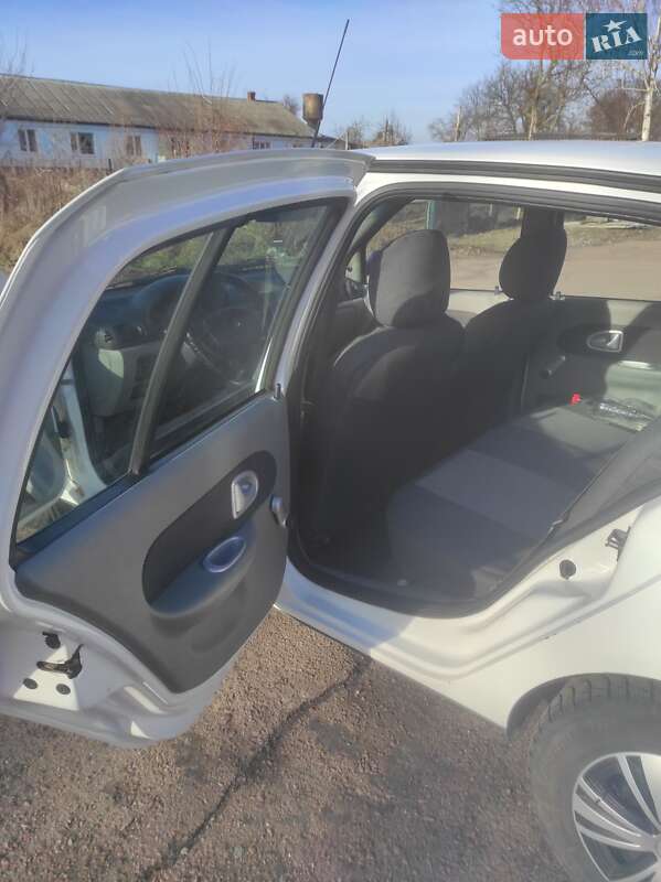 Седан Renault Clio 2005 в Прилуках фото 9 Седан Renault Clio 2005 в Прилуках