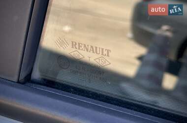 Хетчбек Renault Clio 2015 в 
