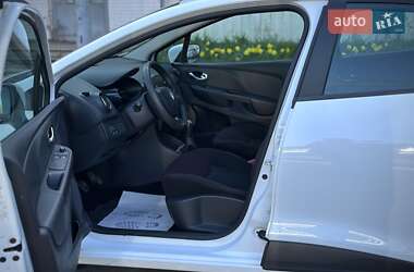 Хетчбек Renault Clio 2015 в 