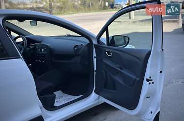 Хетчбек Renault Clio 2015 в 