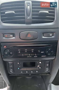 Седан Renault Clio 2007 в 