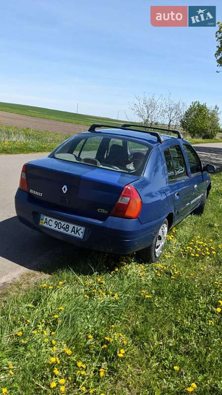 Хэтчбек Renault Clio 2001 в Демидовке