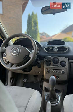 Хэтчбек Renault Clio 2007 в 