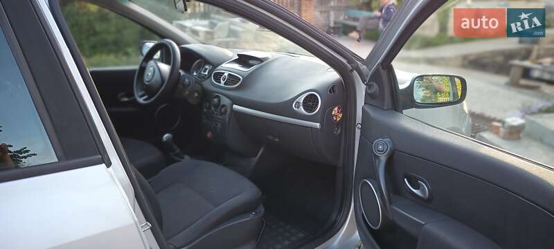 Універсал Renault Clio 2008 в Летичіві