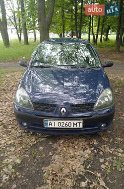 Хетчбек Renault Clio 2002 в 