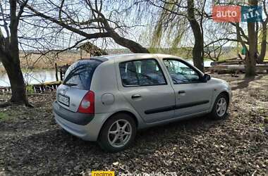 Хетчбек Renault Clio 2002 в 