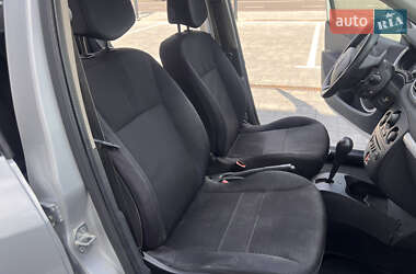 Хэтчбек Renault Clio 2007 в 