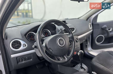 Хэтчбек Renault Clio 2007 в 