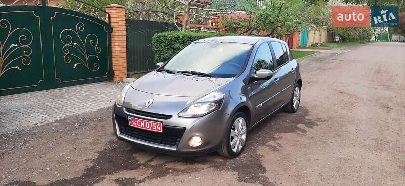 Хетчбек Renault Clio 2012 в 