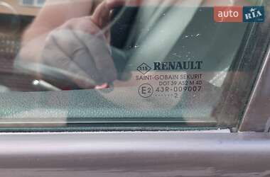 Хетчбек Renault Clio 2012 в 