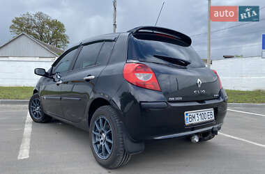 Хэтчбек Renault Clio 2007 в 