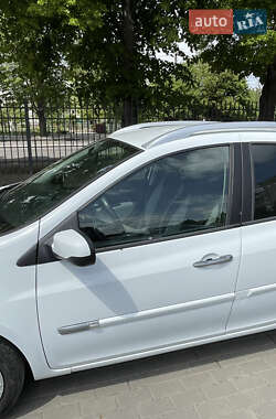 Хетчбек Renault Clio 2012 в 