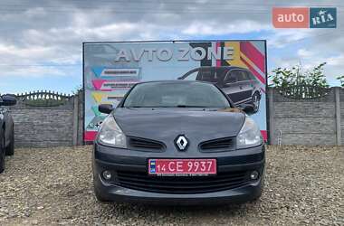 Хэтчбек Renault Clio 2009 в 