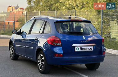 Универсал Renault Clio 2010 в 