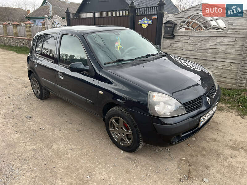 Хэтчбек Renault Clio 2004 в Гнивани