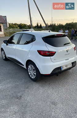 Хетчбек Renault Clio 2015 в 