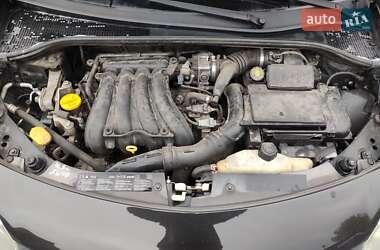 Хэтчбек Renault Clio 2007 в 