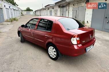 Седан Renault Clio 2006 в 