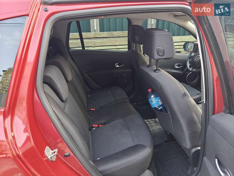 Универсал Renault Clio 2010 в Киеве