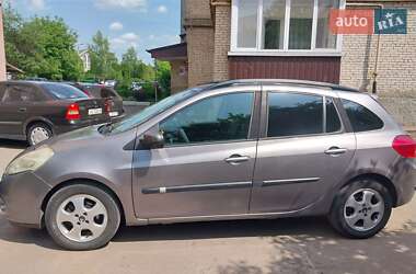 Хэтчбек Renault Clio 2010 в 
