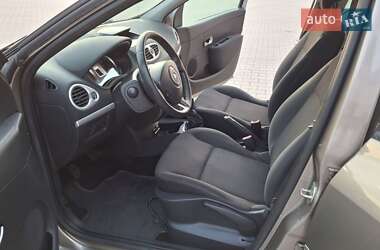 Универсал Renault Clio 2011 в 