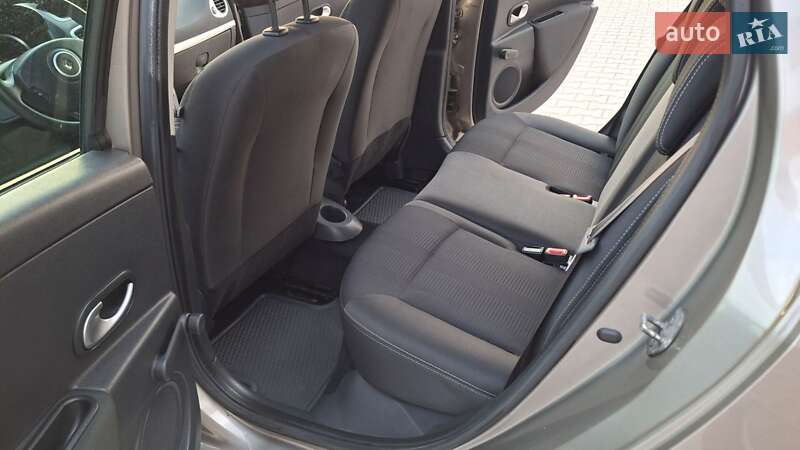Універсал Renault Clio 2011 в Калуші