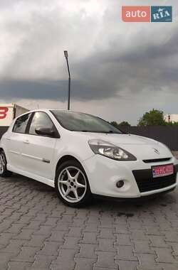 Хэтчбек Renault Clio 2011 в 