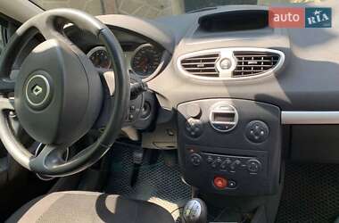 Универсал Renault Clio 2009 в 
